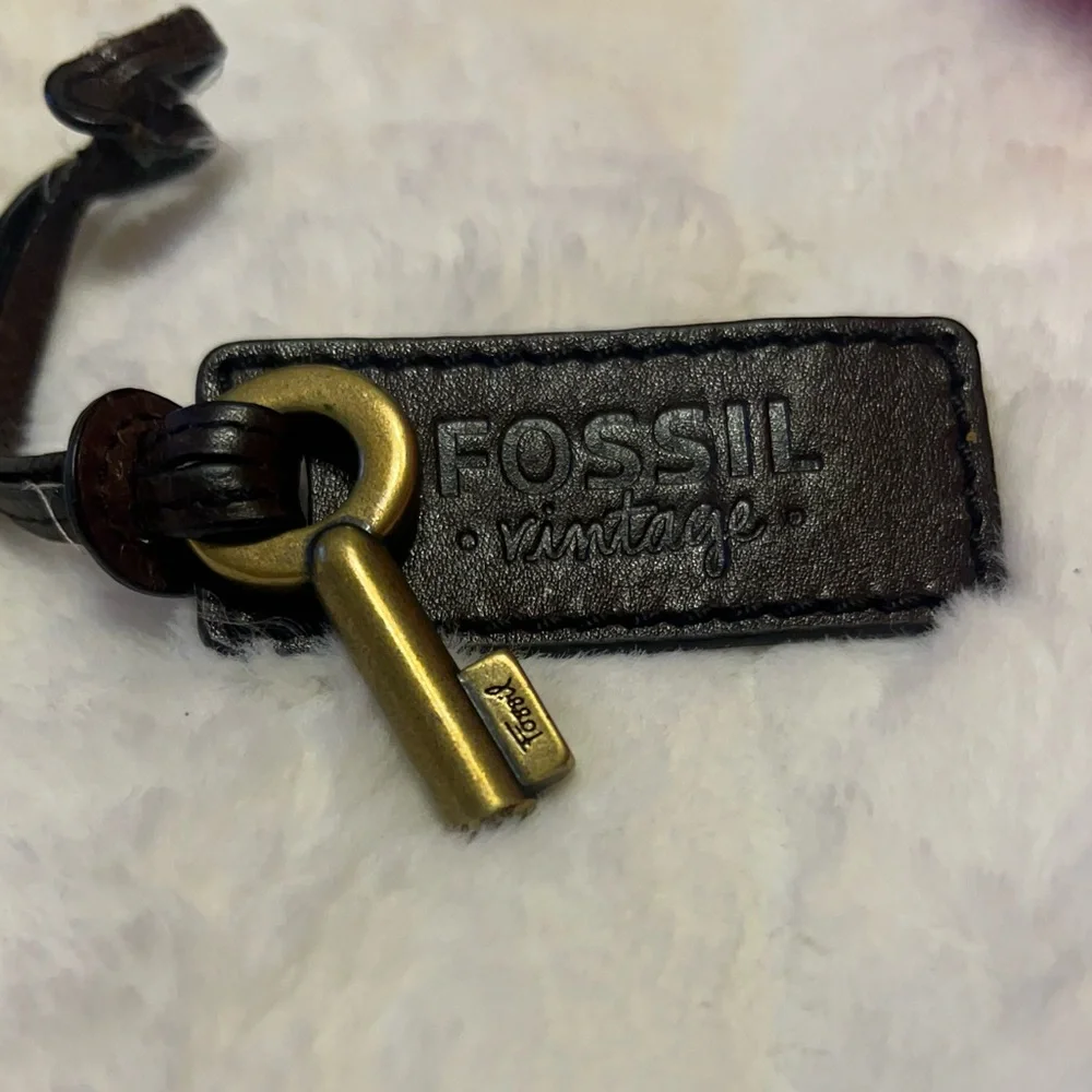 Fossil Vintage dar Brown Leather Keychain or handbag tag